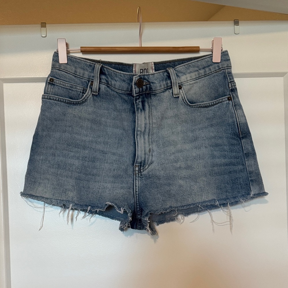 BDG girlfriend denim shorts high rise jean